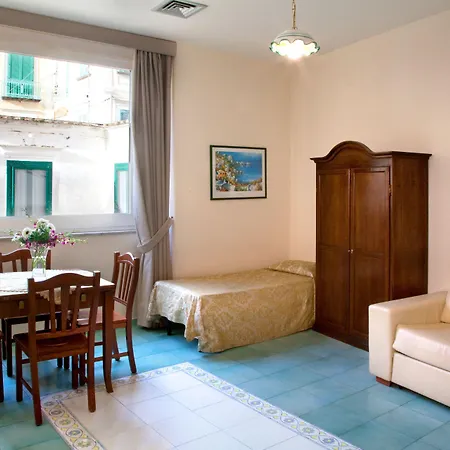 ホテル L'antico Convitto 3*
